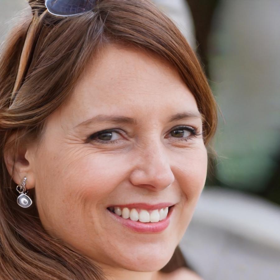 Elena Ruiz, coordinadora de desarrollo